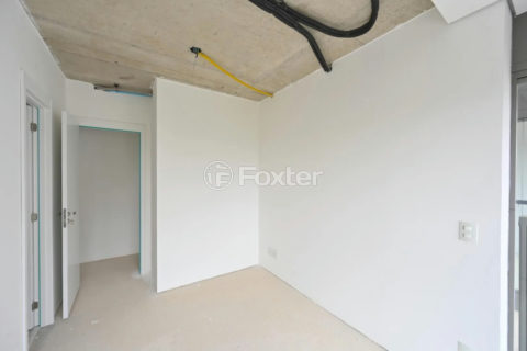 Image 10 - 1037227