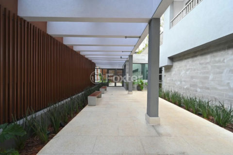 Image 36 - 1037227
