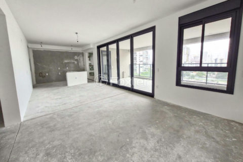 Image 3 - 1037240