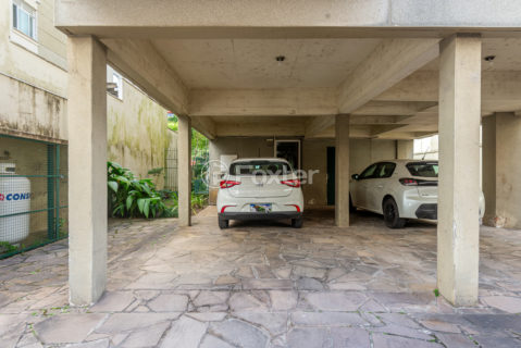 Image 25 - 1037259