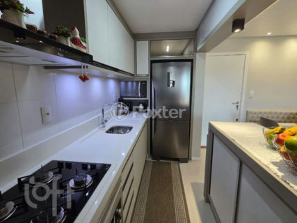 Image 35 - 1037262