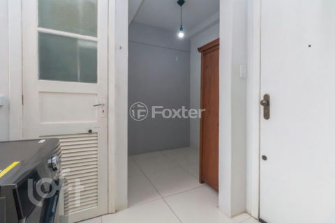 Image 10 - 1037276