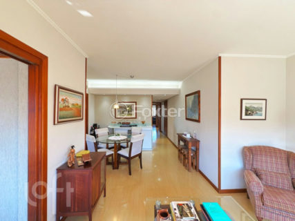 Image 38 - 1037311