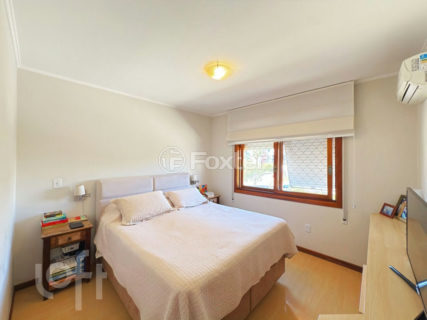 Image 35 - 1037311