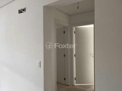 Image 4 - 1037316
