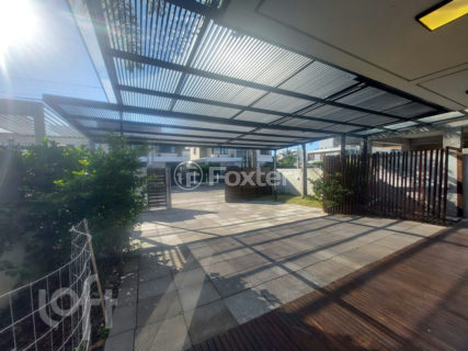 Image 31 - 1037321