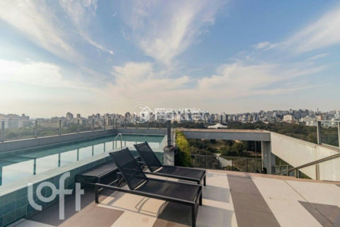 Image 23 - 1037328