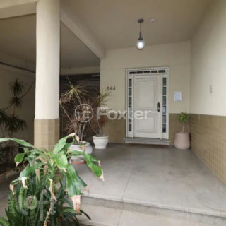 Image 34 - 1037334