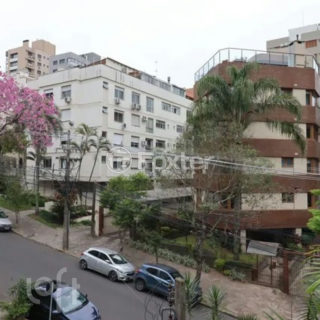 Image 38 - 1037334