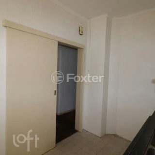 Image 23 - 1037334