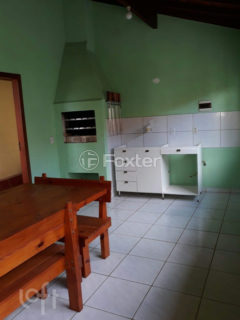 Image 13 - 1037347