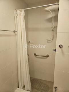 Image 9 - 1037354