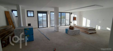 Image 3 - 1037356