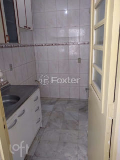 Image 7 - 1037360
