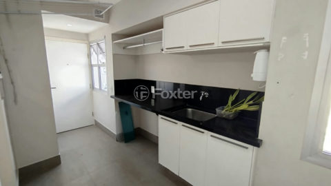 Image 7 - 1037362