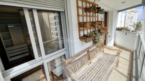Image 40 - 1037362