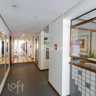 Image 32 - 1037363