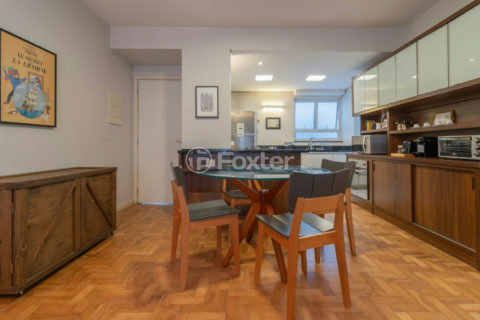 Image 38 - 1037365