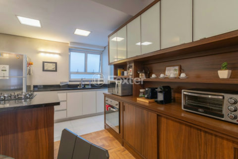 Image 3 - 1037365