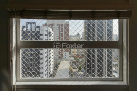 Image 48 - 1037365