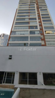 Image 27 - 1037371
