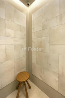 Image 8 - 1037393