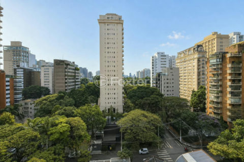 Image 46 - 1037393