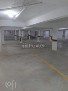 Image 10 - 1037396