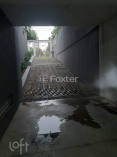 Image 5 - 1037396