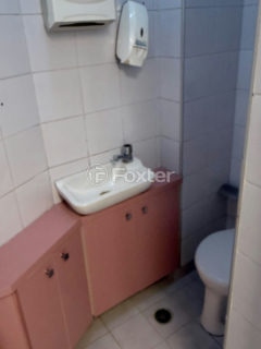 Image 7 - 1037404