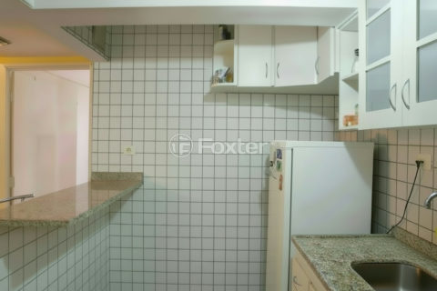 Image 5 - 1037407