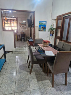 Image 11 - 1037409