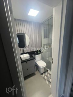 Image 30 - 1037413