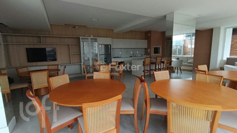 Image 57 - 1037413