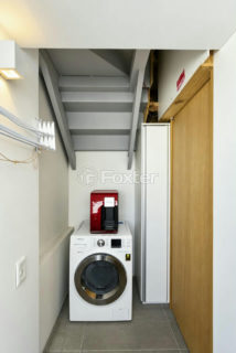 Image 80 - 1037418