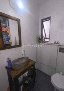 Image 9 - 1037419