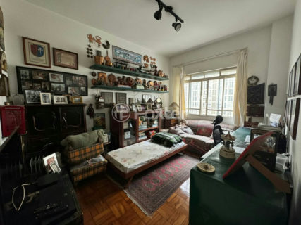 Image 9 - 1037427