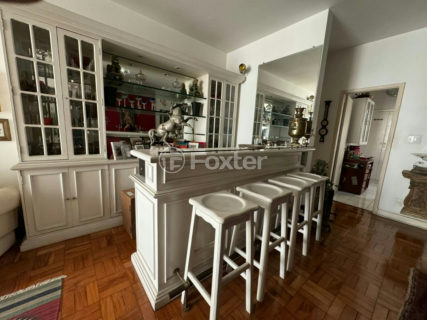 Image 2 - 1037427