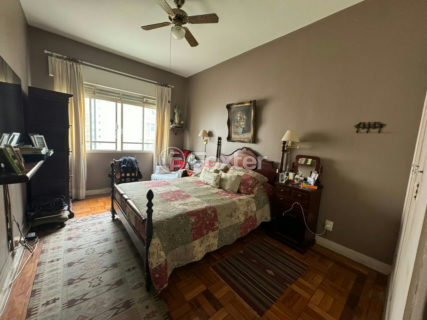 Image 7 - 1037427