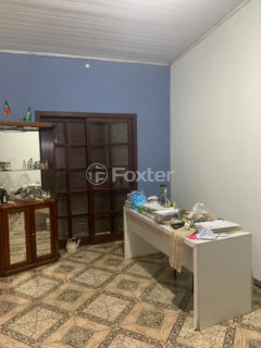 Image 10 - 1037432
