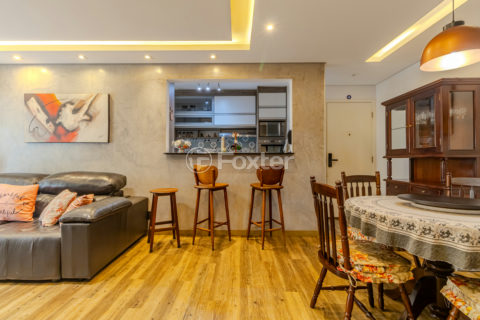 Image 7 - 1037440