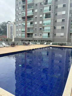 Image 18 - 1037442