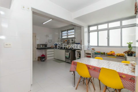 Image 9 - 1037444
