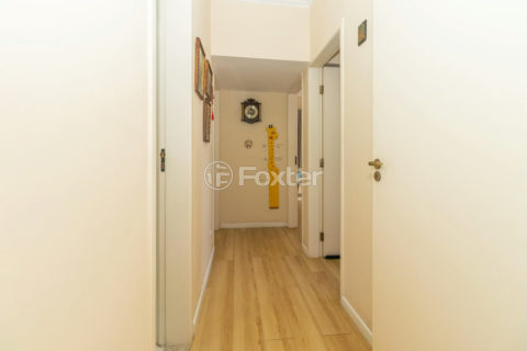 Image 35 - 1037444