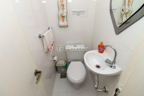 Image 42 - 1037444
