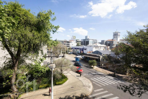 Image 28 - 1037455