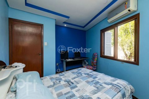 Image 30 - 1037455