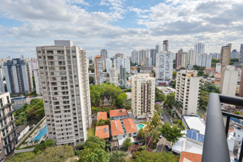 Image 8 - 1037505
