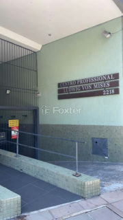 Image 1 - 1037515