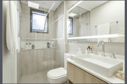 Image 17 - 1037518